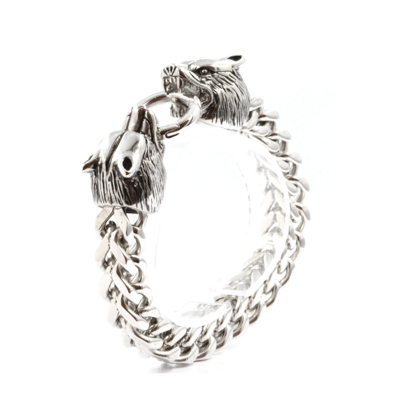 Pulseira em aço , fecho lobo.